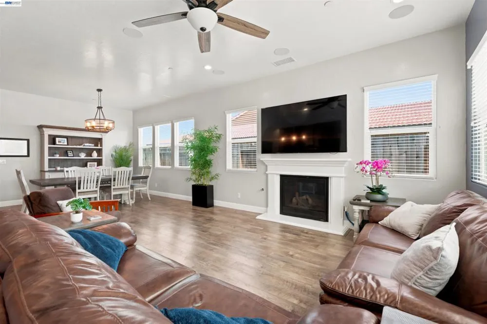 20031 Genteel Dr Friant, CA 93626