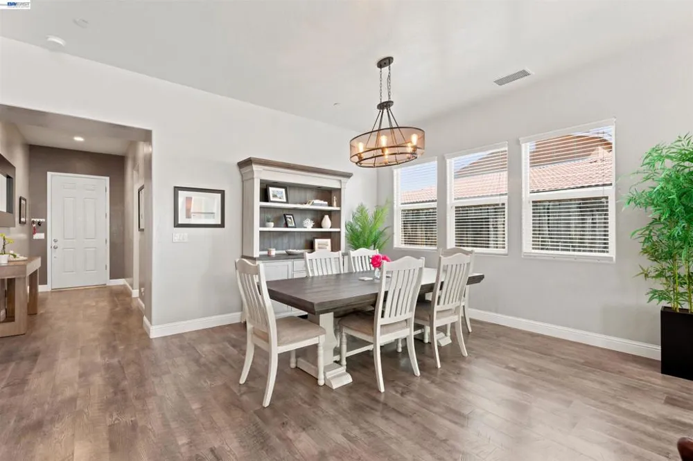 20031 Genteel Dr Friant, CA 93626