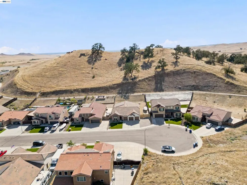 20031 Genteel Dr Friant, CA 93626
