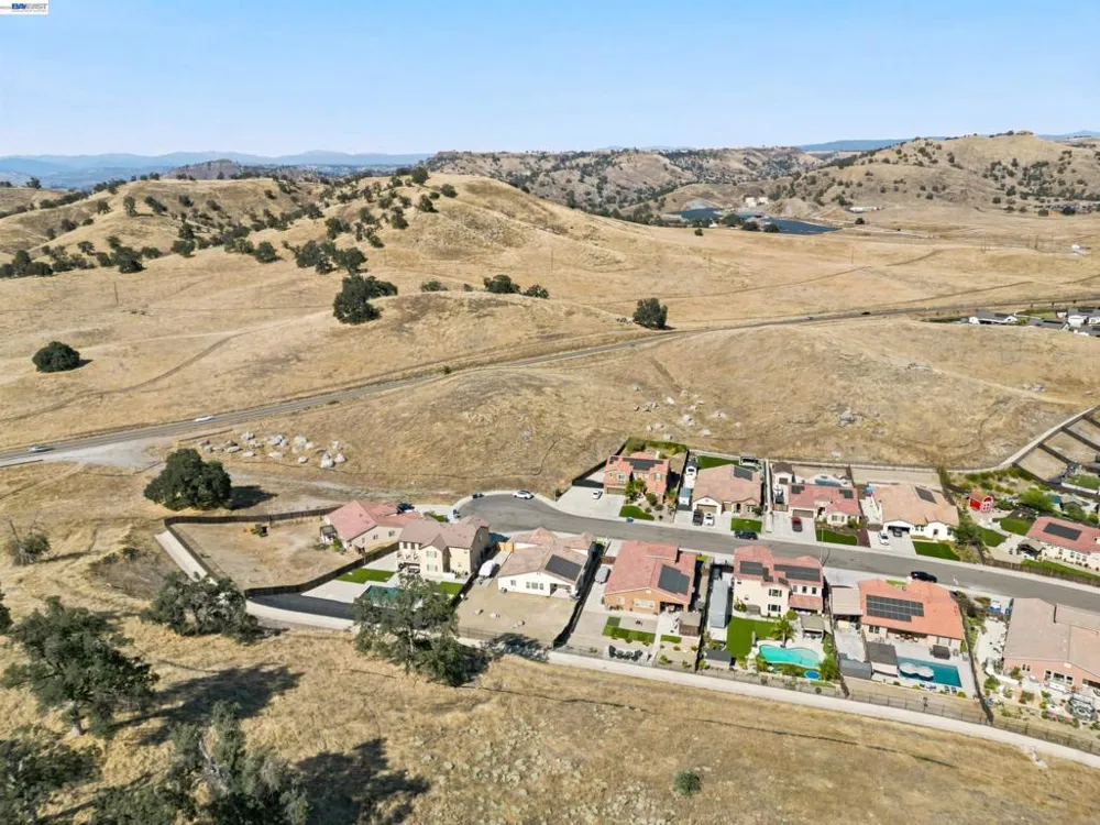 20031 Genteel Dr Friant, CA 93626