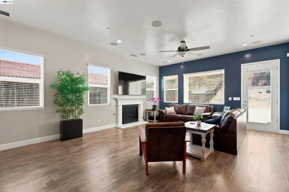 20031 Genteel Dr Friant, CA 93626