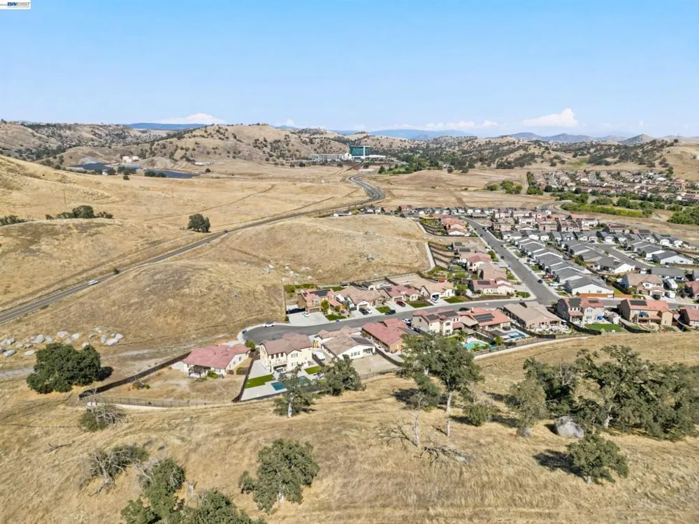 20031 Genteel Dr Friant, CA 93626