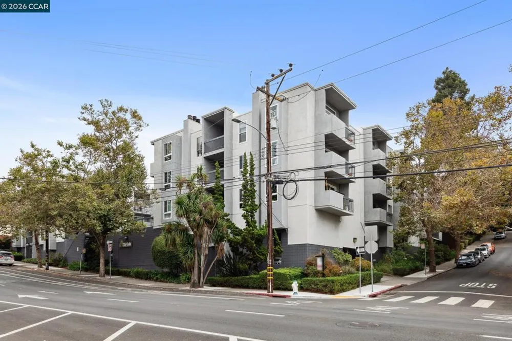 150 Pearl St #122 Oakland, CA 94611