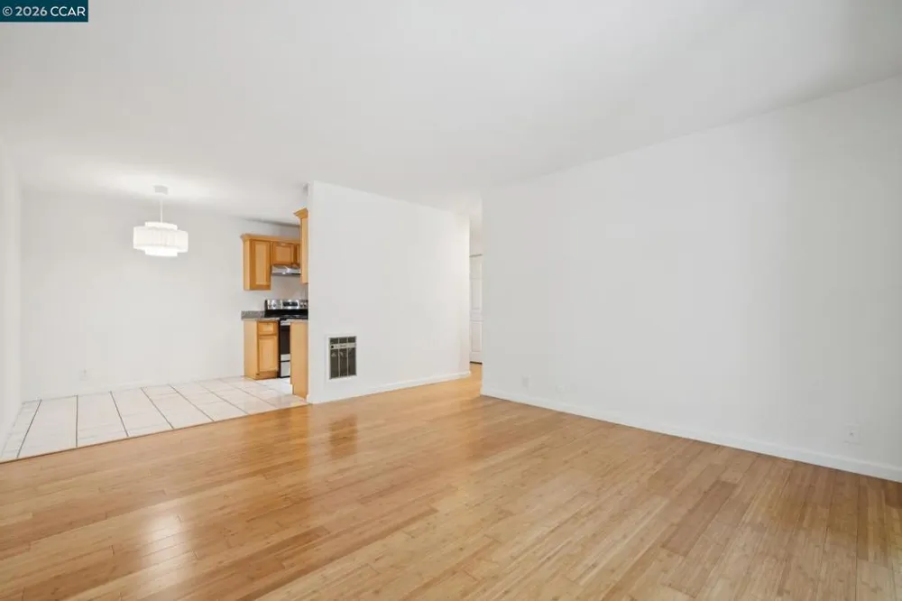 150 Pearl St #122 Oakland, CA 94611