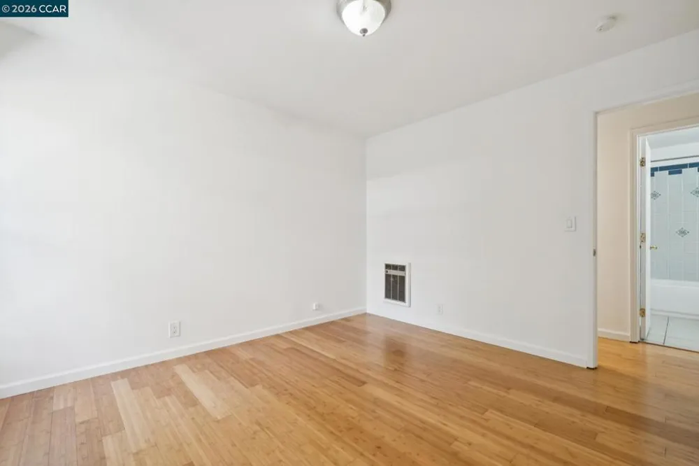 150 Pearl St #122 Oakland, CA 94611