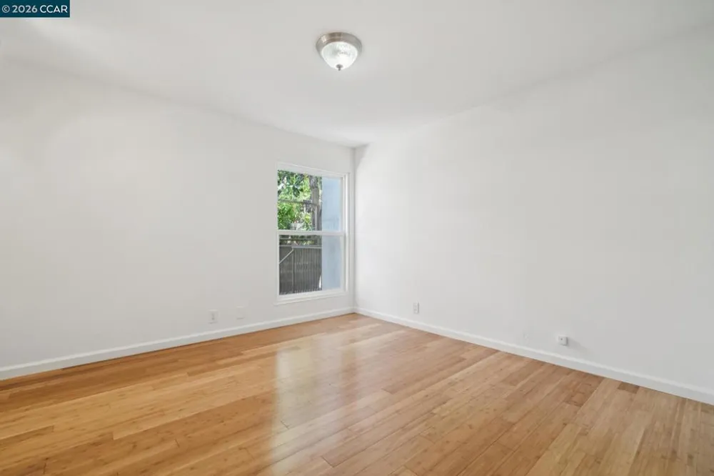 150 Pearl St #122 Oakland, CA 94611