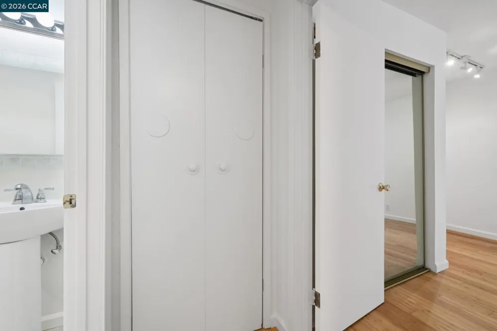 150 Pearl St #122 Oakland, CA 94611