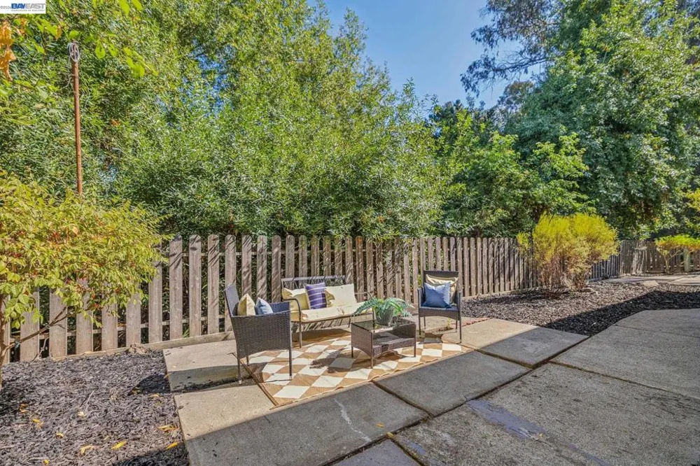 24818 Saint Luke Ct Hayward, CA 94541