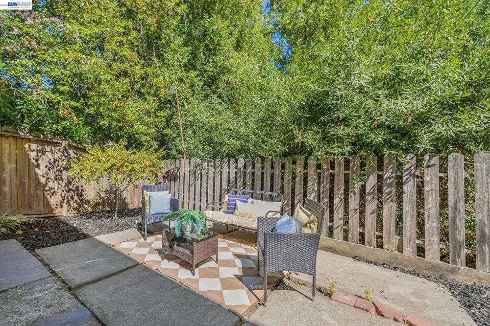 24818 Saint Luke Ct Hayward, CA 94541