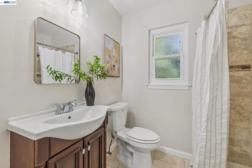24818 Saint Luke Ct Hayward, CA 94541