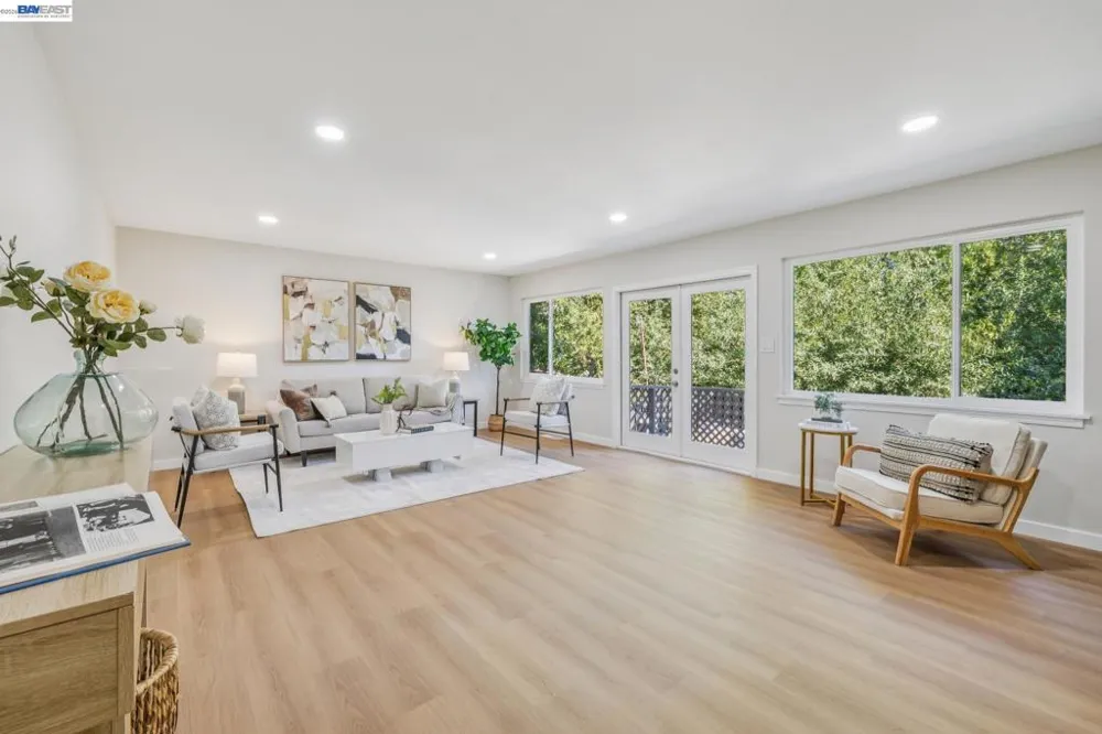 24818 Saint Luke Ct Hayward, CA 94541