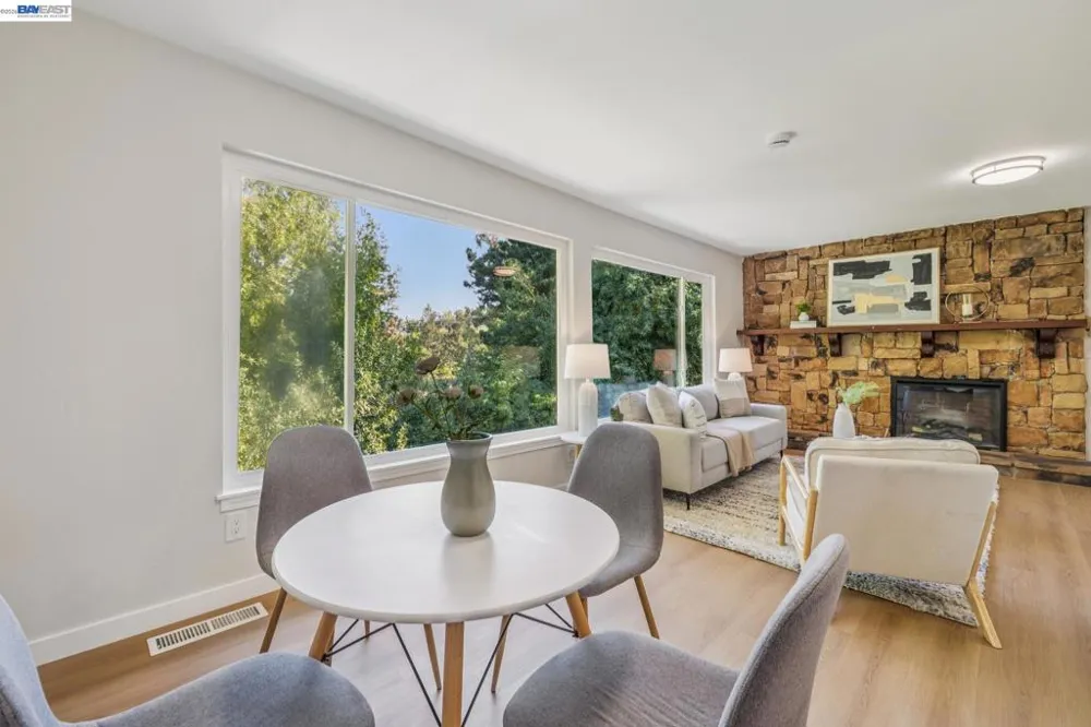 24818 Saint Luke Ct Hayward, CA 94541