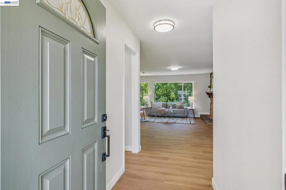 24818 Saint Luke Ct Hayward, CA 94541