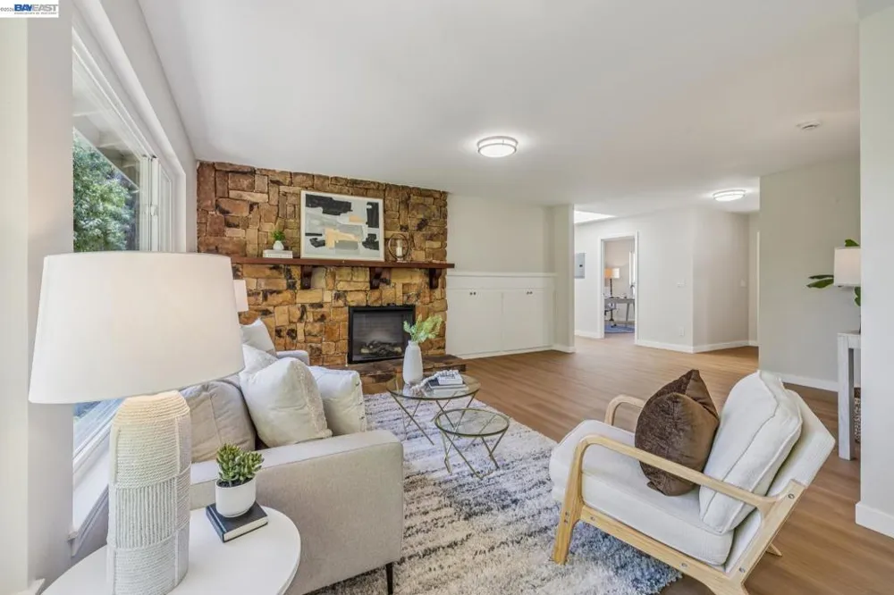 24818 Saint Luke Ct Hayward, CA 94541
