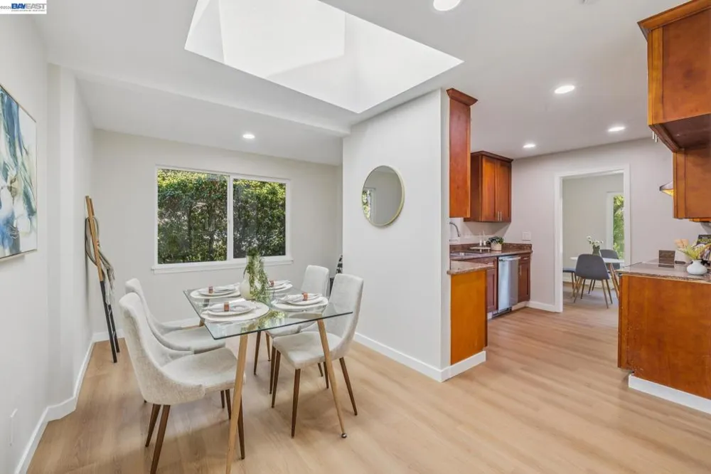24818 Saint Luke Ct Hayward, CA 94541