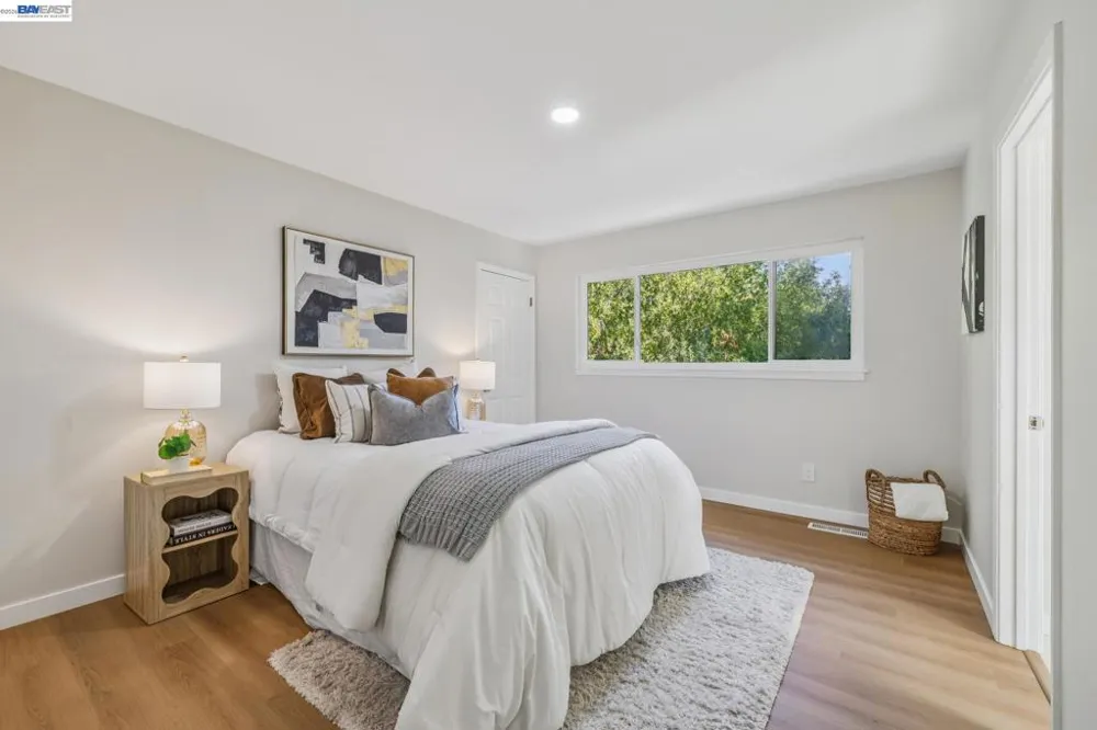 24818 Saint Luke Ct Hayward, CA 94541