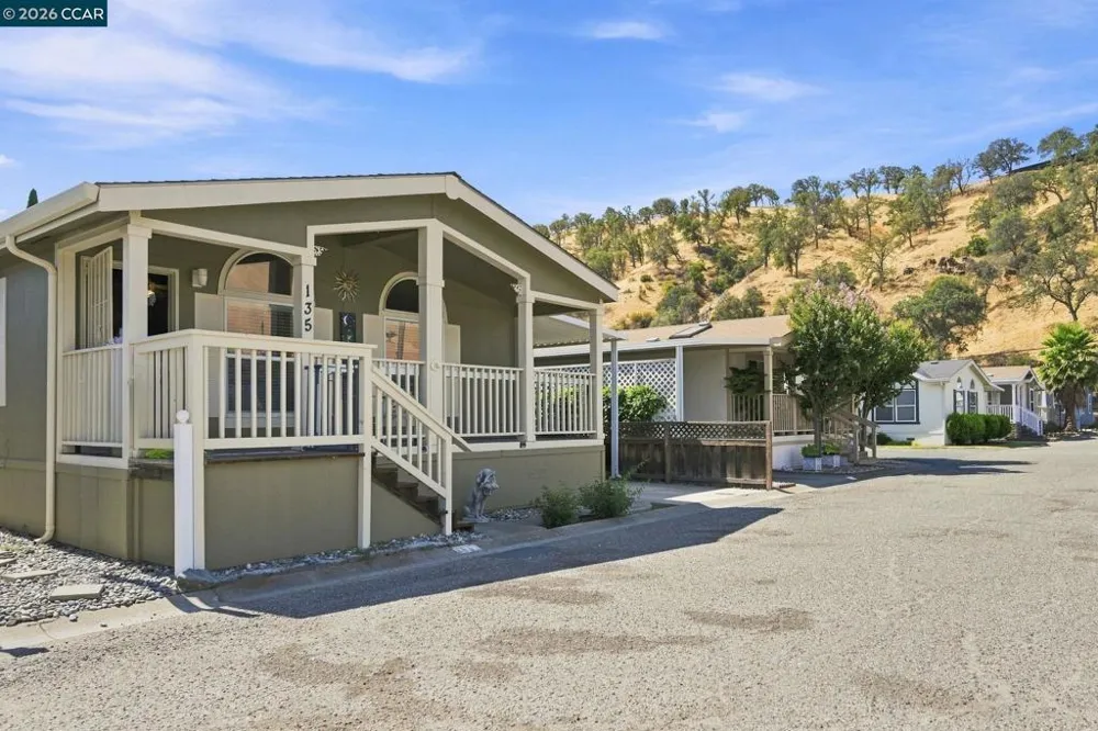16711 Marsh Creek Road Clayton, CA 94517