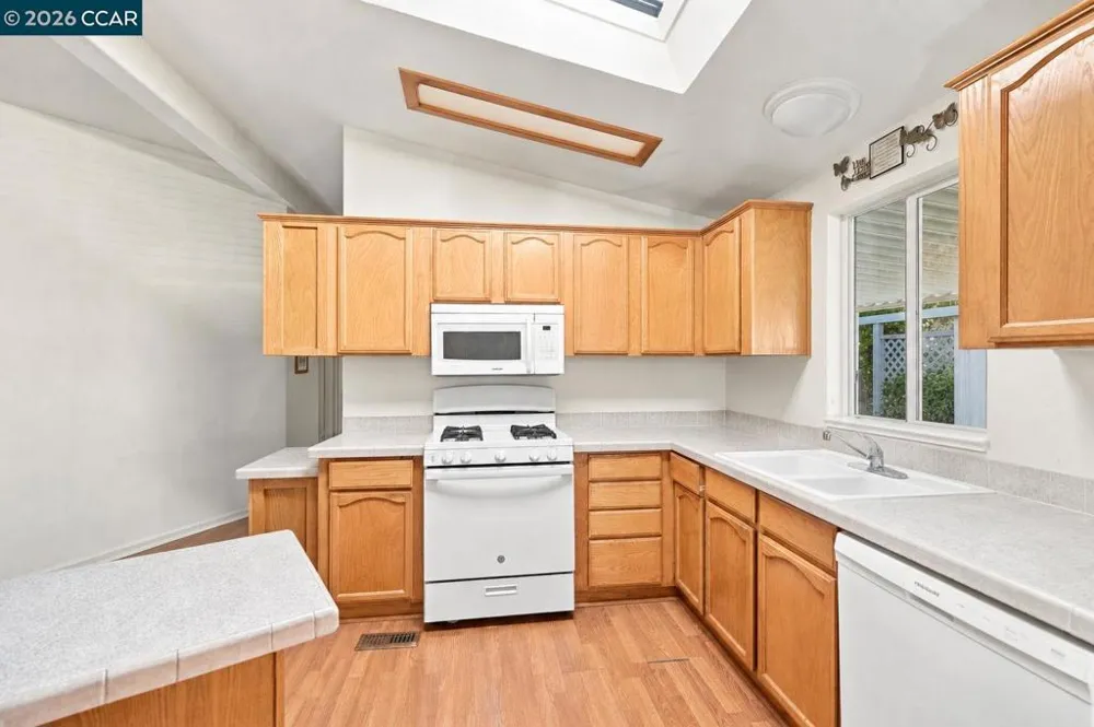 16711 Marsh Creek Road Clayton, CA 94517