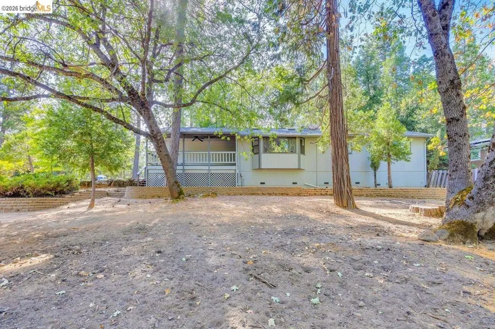 22554 Colorado River Dr. S Sonora, CA 95370
