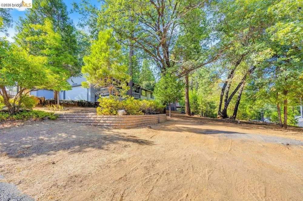 22554 Colorado River Dr. S Sonora, CA 95370