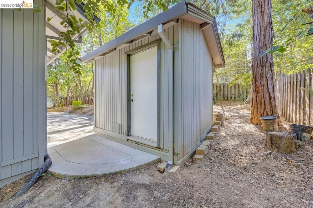 22554 Colorado River Dr. S Sonora, CA 95370