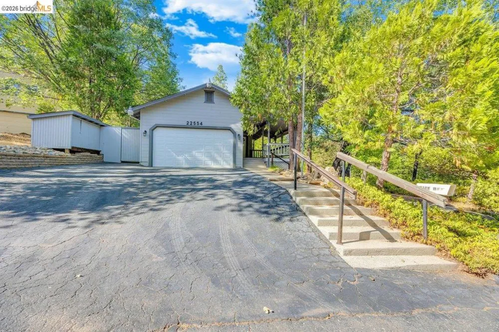 22554 Colorado River Dr. S Sonora, CA 95370