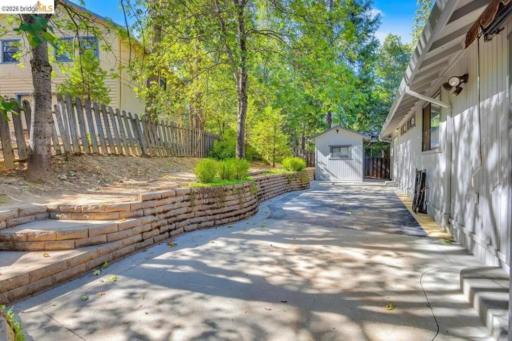 22554 Colorado River Dr. S Sonora, CA 95370