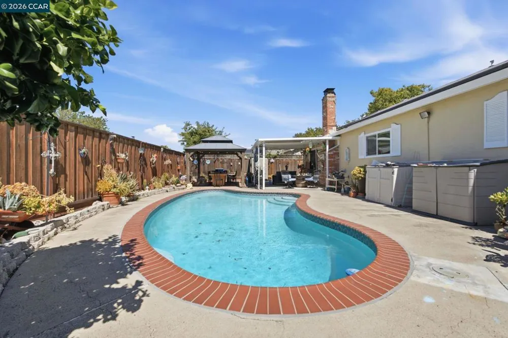 838 Cherokee Dr Livermore, CA 94551