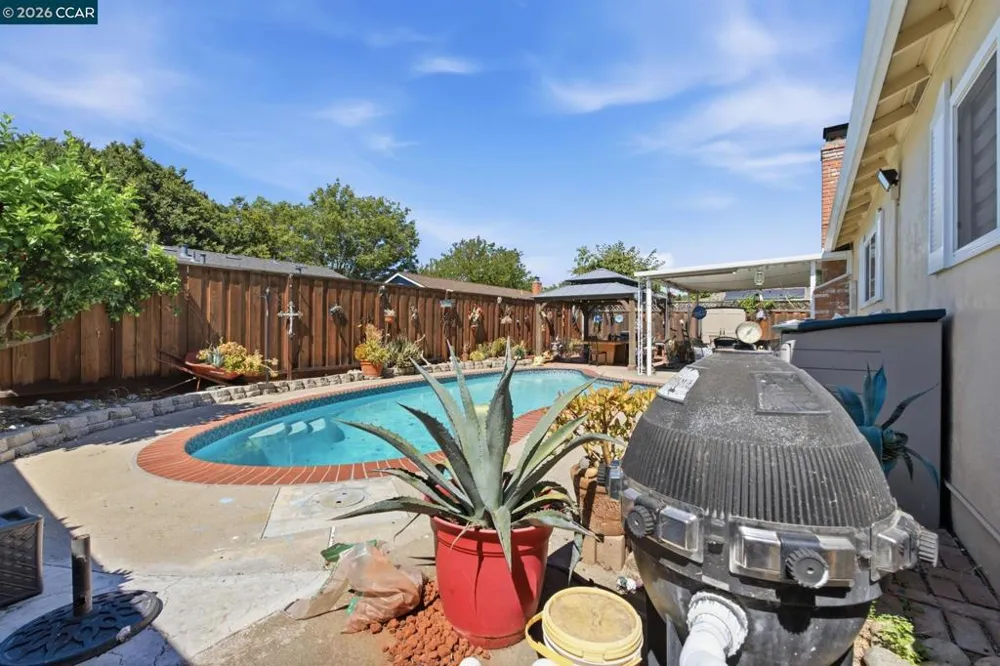 838 Cherokee Dr Livermore, CA 94551