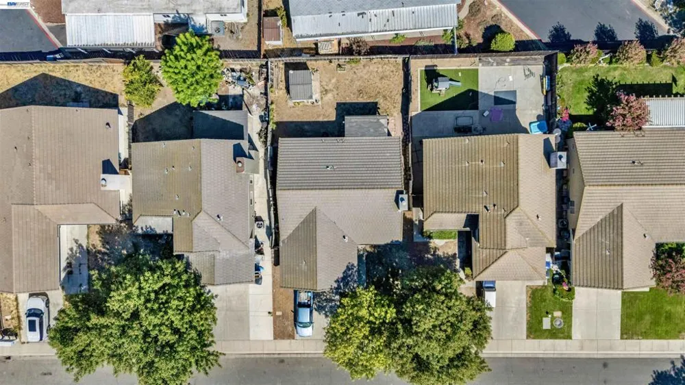 1324 Riverette Dr. Modesto, CA 95351