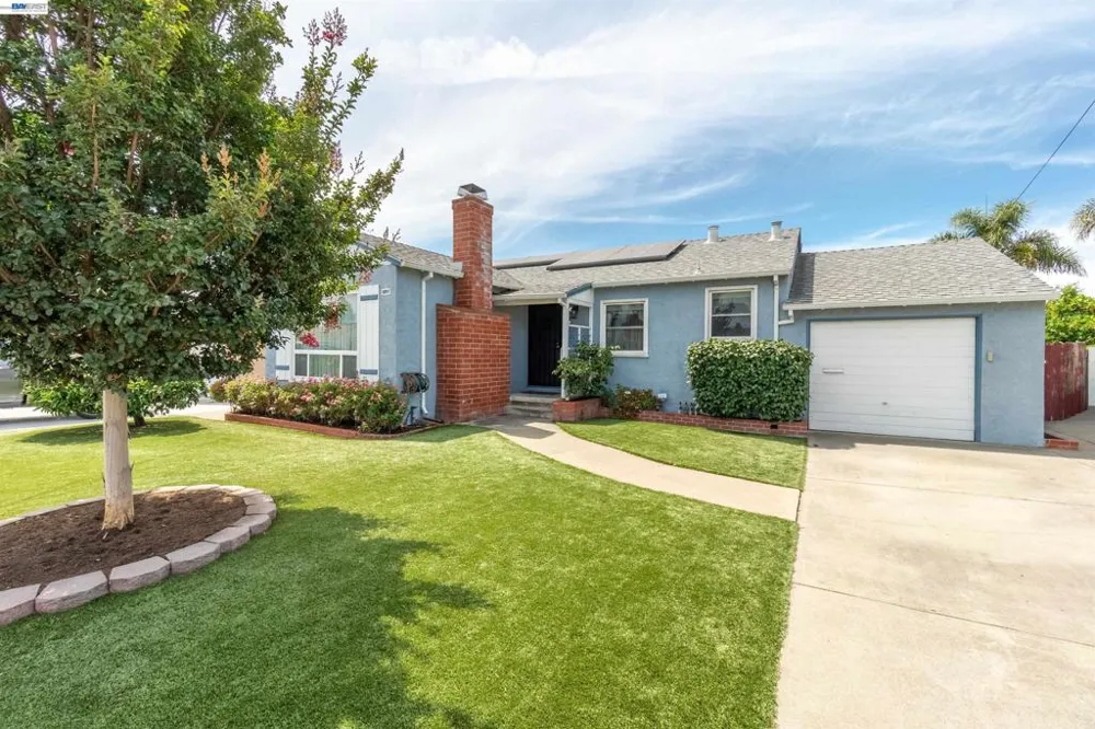 15209 Farnsworth St San Leandro, CA 94579