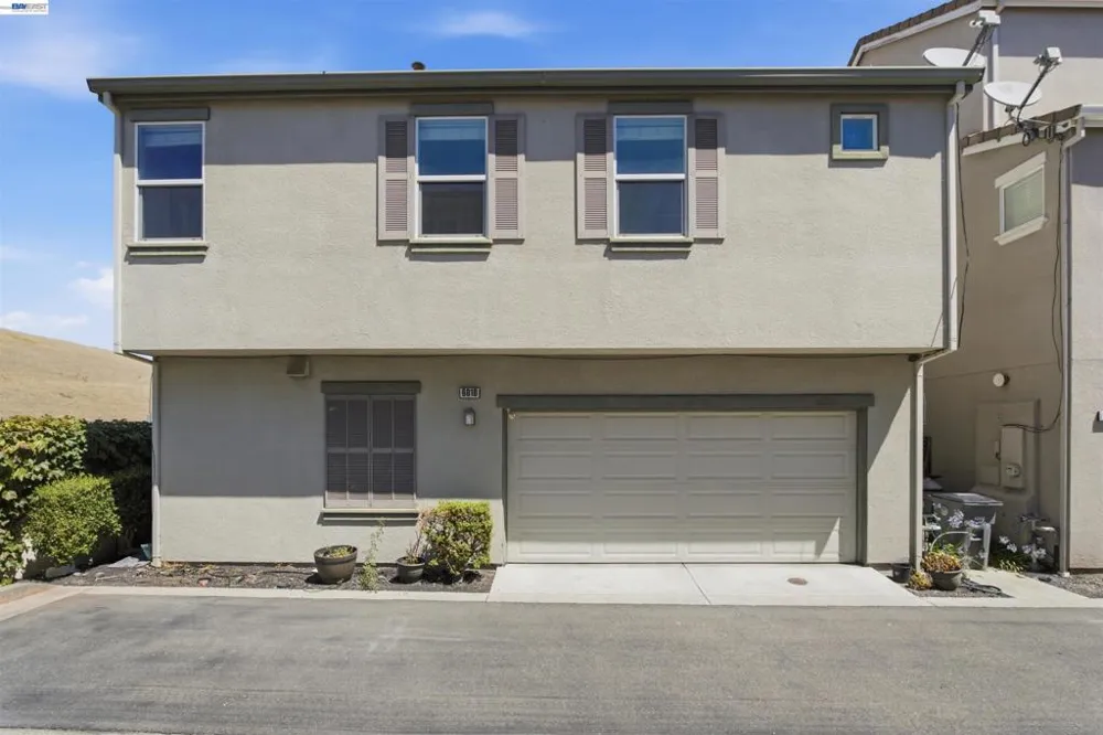 6010 Hillbrook Pl Dublin, CA 94568