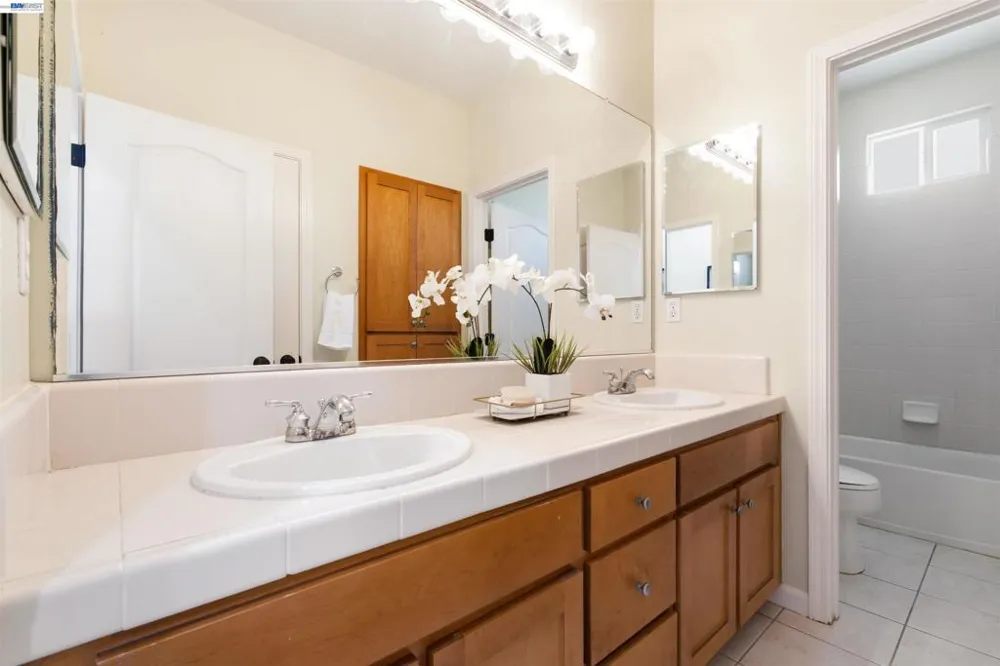 6010 Hillbrook Pl Dublin, CA 94568