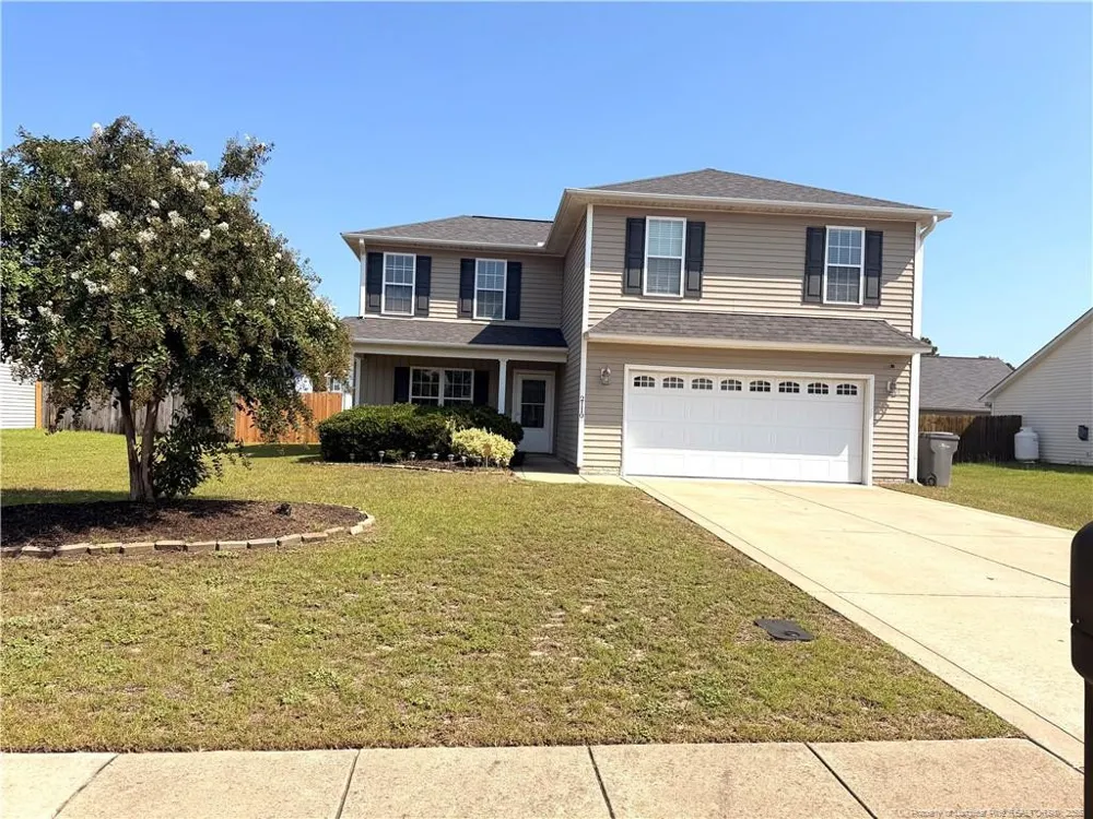2110 Queen Elizabeth Lane Hope Mills, NC 28348