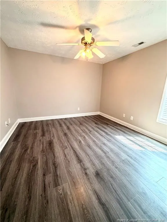 2110 Queen Elizabeth Lane Hope Mills, NC 28348