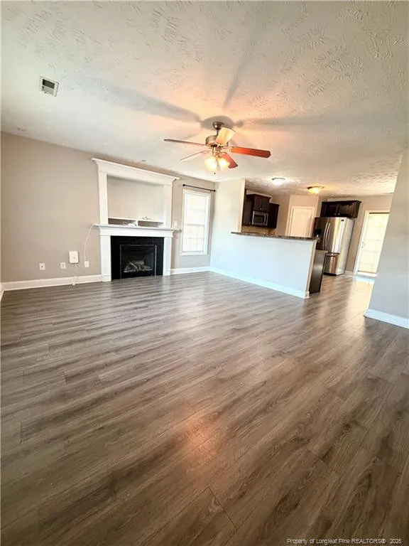2110 Queen Elizabeth Lane Hope Mills, NC 28348