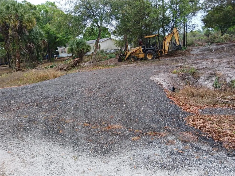 385 S Utopia Street Clewiston, FL 33440