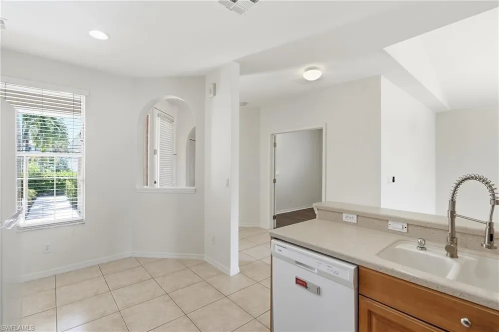4327 Avian Avenue Fort Myers, FL 33916