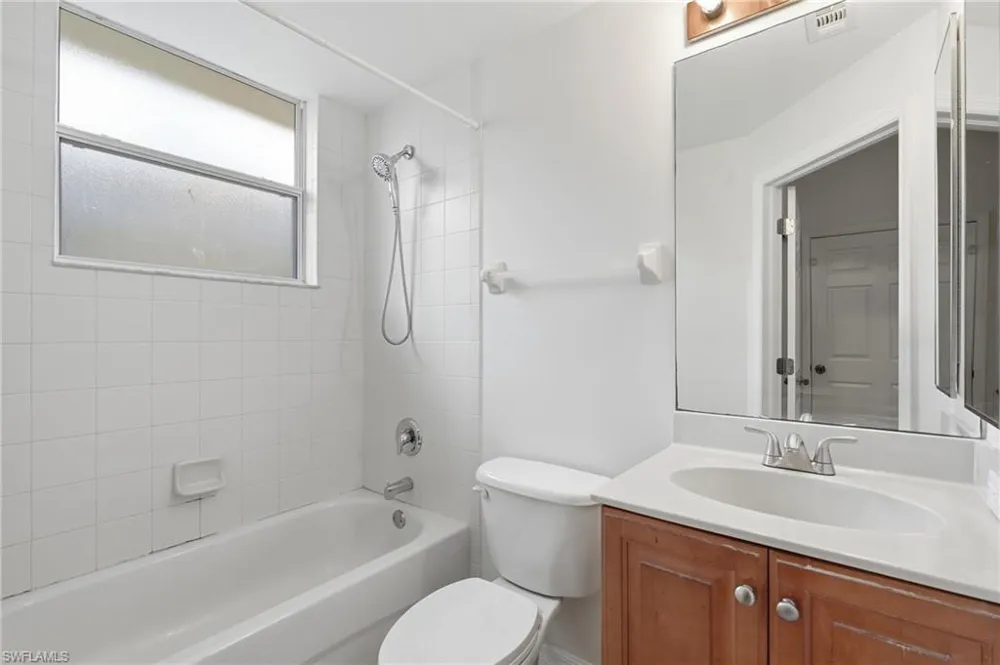 4327 Avian Avenue Fort Myers, FL 33916