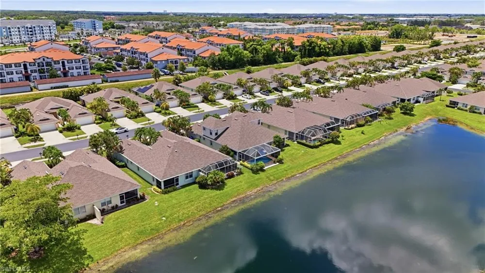 4327 Avian Avenue Fort Myers, FL 33916