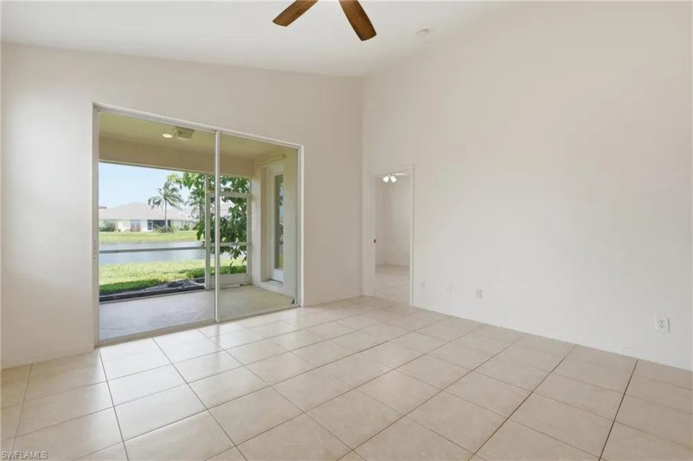 4327 Avian Avenue Fort Myers, FL 33916