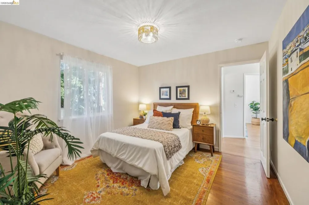 4624 Steele St Oakland, CA 94619