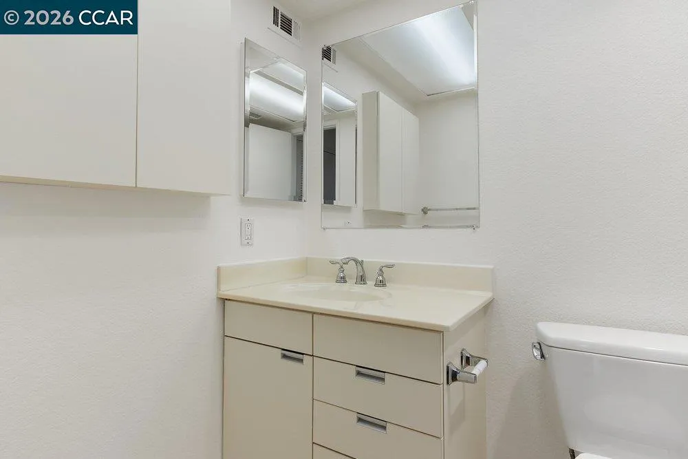 2535 Lucy Lane #B Walnut Creek, CA 94595