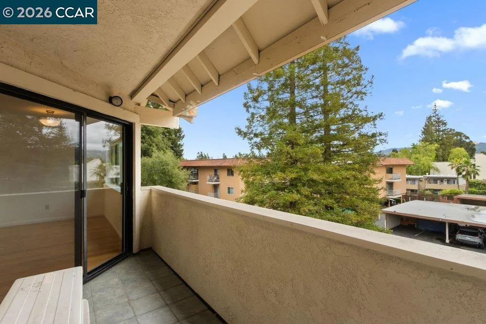 2535 Lucy Lane #B Walnut Creek, CA 94595