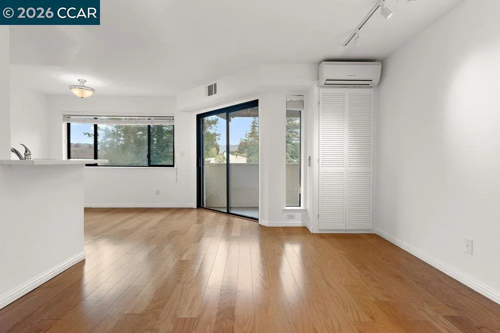 2535 Lucy Lane #B Walnut Creek, CA 94595