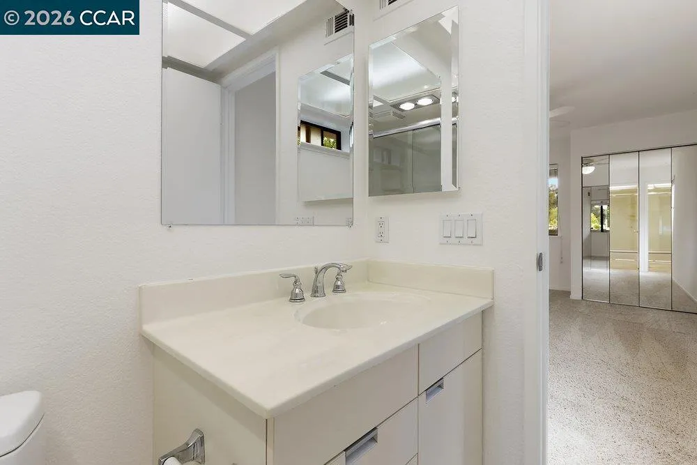 2535 Lucy Lane #B Walnut Creek, CA 94595