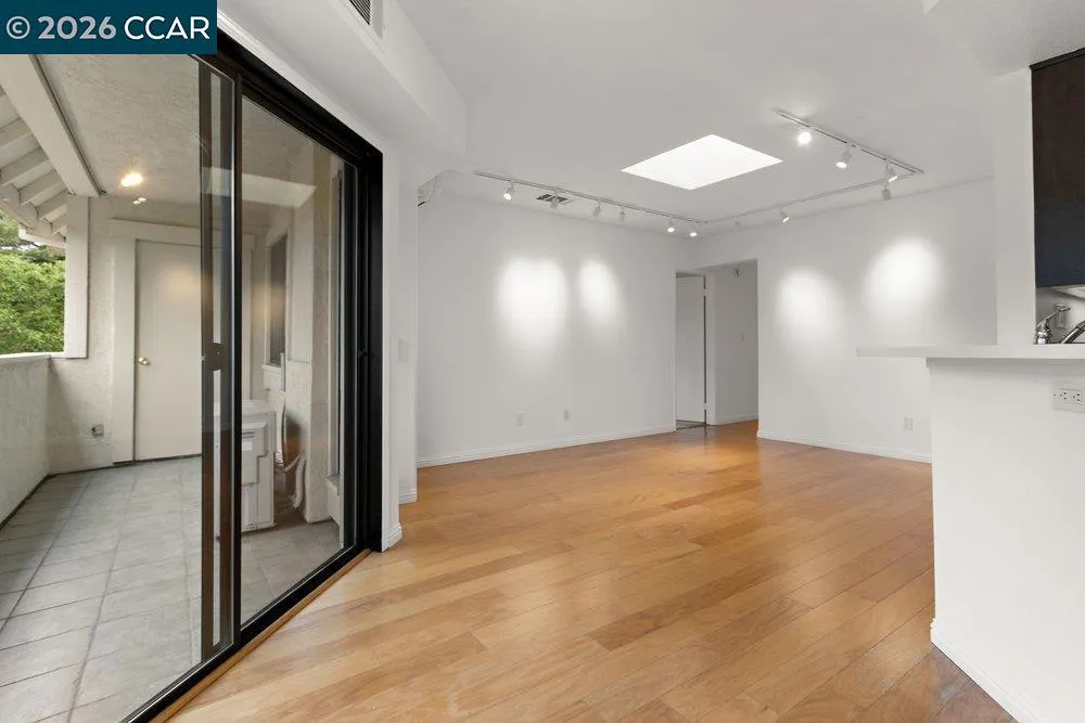 2535 Lucy Lane #B Walnut Creek, CA 94595