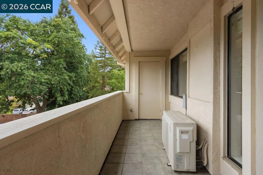 2535 Lucy Lane #B Walnut Creek, CA 94595