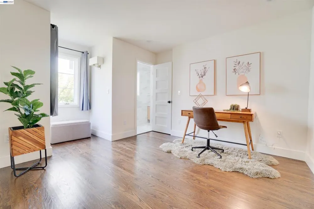 5323 Miles Ave Oakland, CA 94618