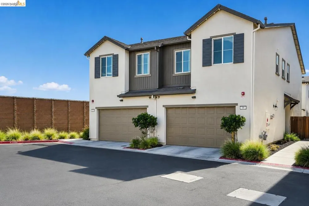 59 Autumn Ln Pittsburg, CA 94565